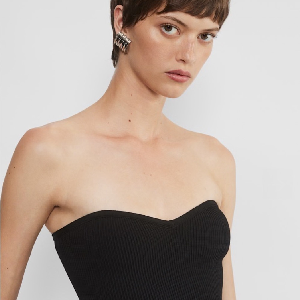 Babaton Black Strapless Top